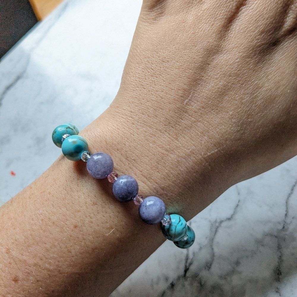 Turquoise Angelite Crystal gemstone 10mm bead stretch bracelet - Picture 5 of 6